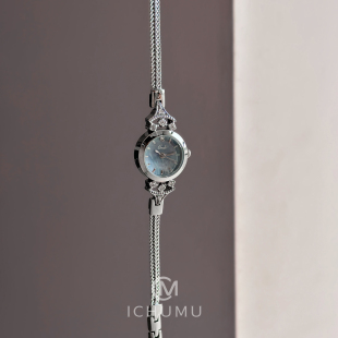 ICHUMU手表女冰川蓝手链表气质时尚轻奢小众女表沧海遗珠2025新款