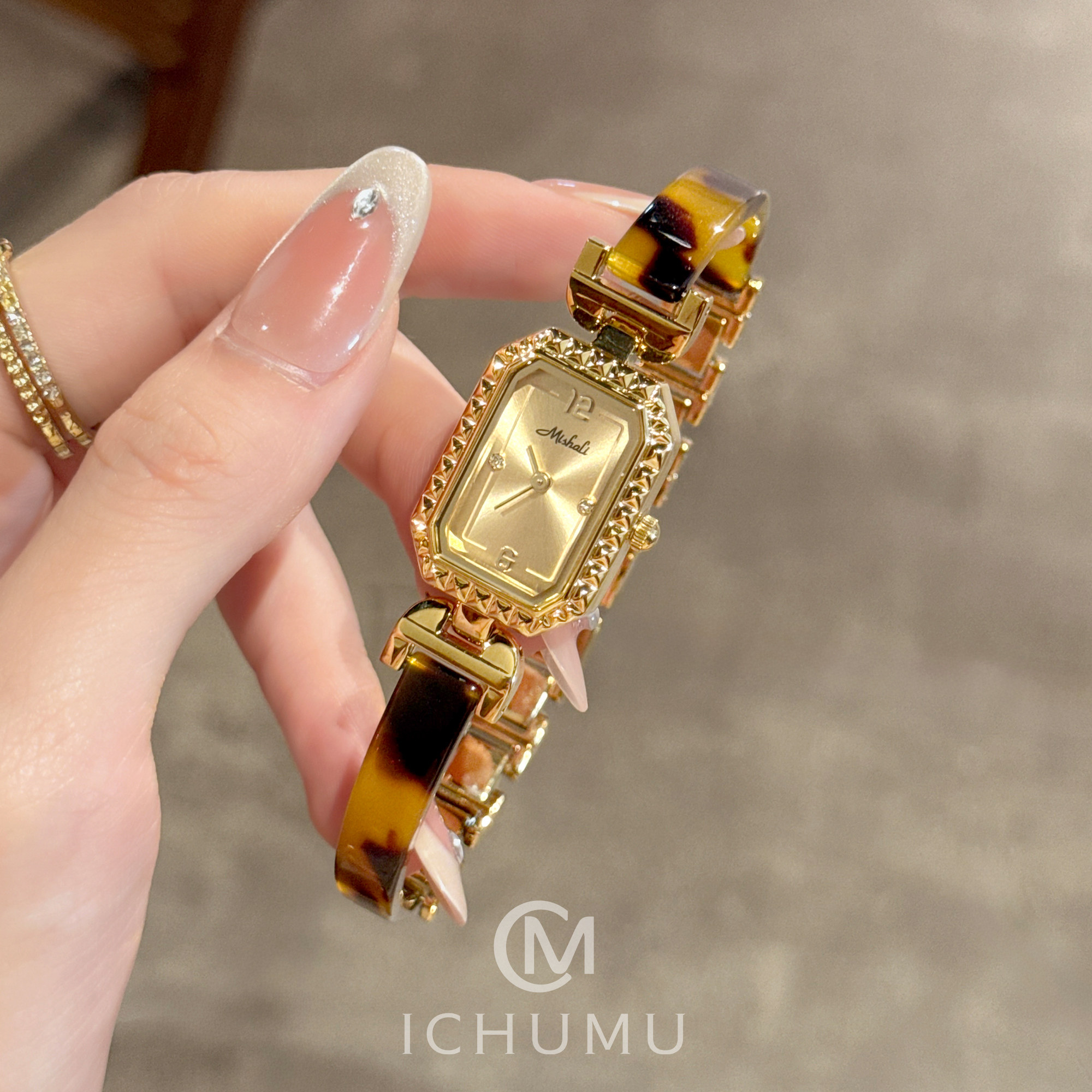 ICHUMU手表女豹纹手镯手链表轻奢小众时尚潮流个性女表高级小手表