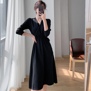 实拍秋冬中长款过膝毛衣裙子韩国配大衣打底内搭黑色针织连衣裙女