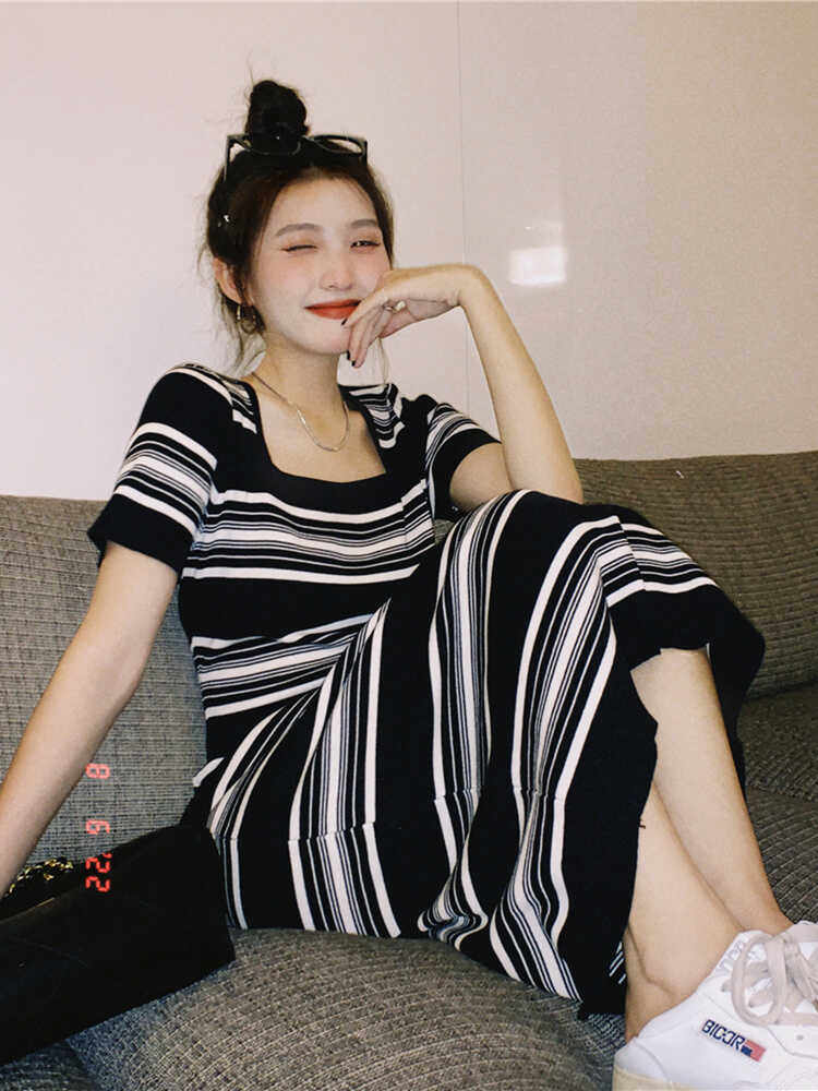 条纹短袖方领针织连衣裙女夏季