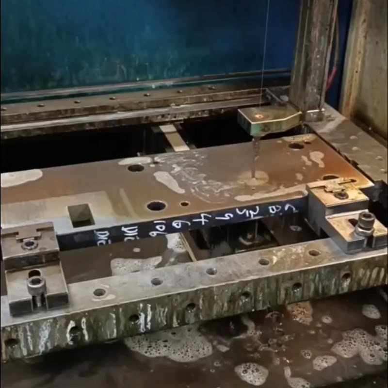 线切割夹具 线切割网红夹具 线切割压板 线切割7型线切割快速夹具图片