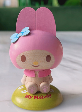 台湾木质汽车兔子摆件KT摇头公仔可爱车R内载饰品生日礼物