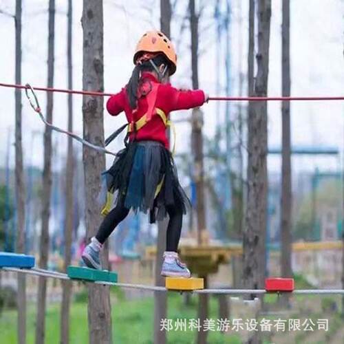新疆吐鲁番空中树上丛林穿越非标丛林儿童拓展游乐设备景区探险