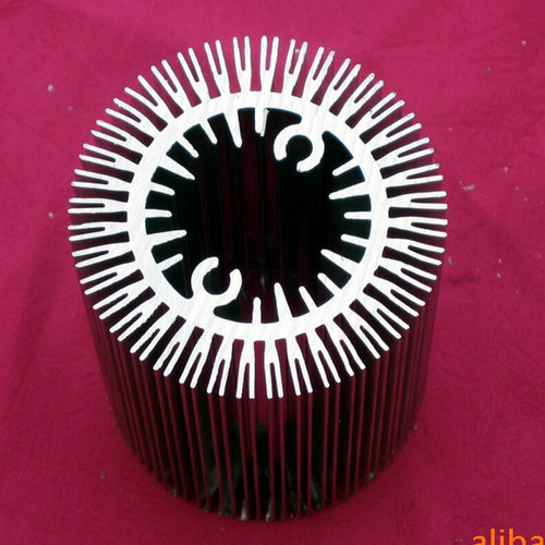 方形挤压多规格铝合金太阳花散热器大型工业铝型材厂家供应