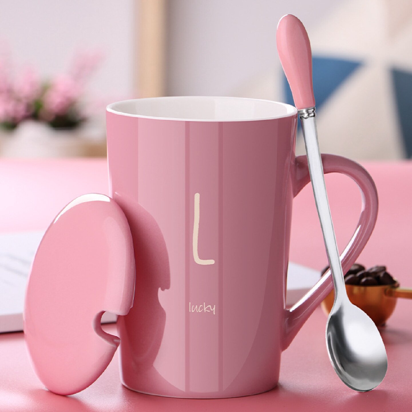 热卖字母陶瓷马克杯套装带盖勺喝水杯子情侣家用茶杯