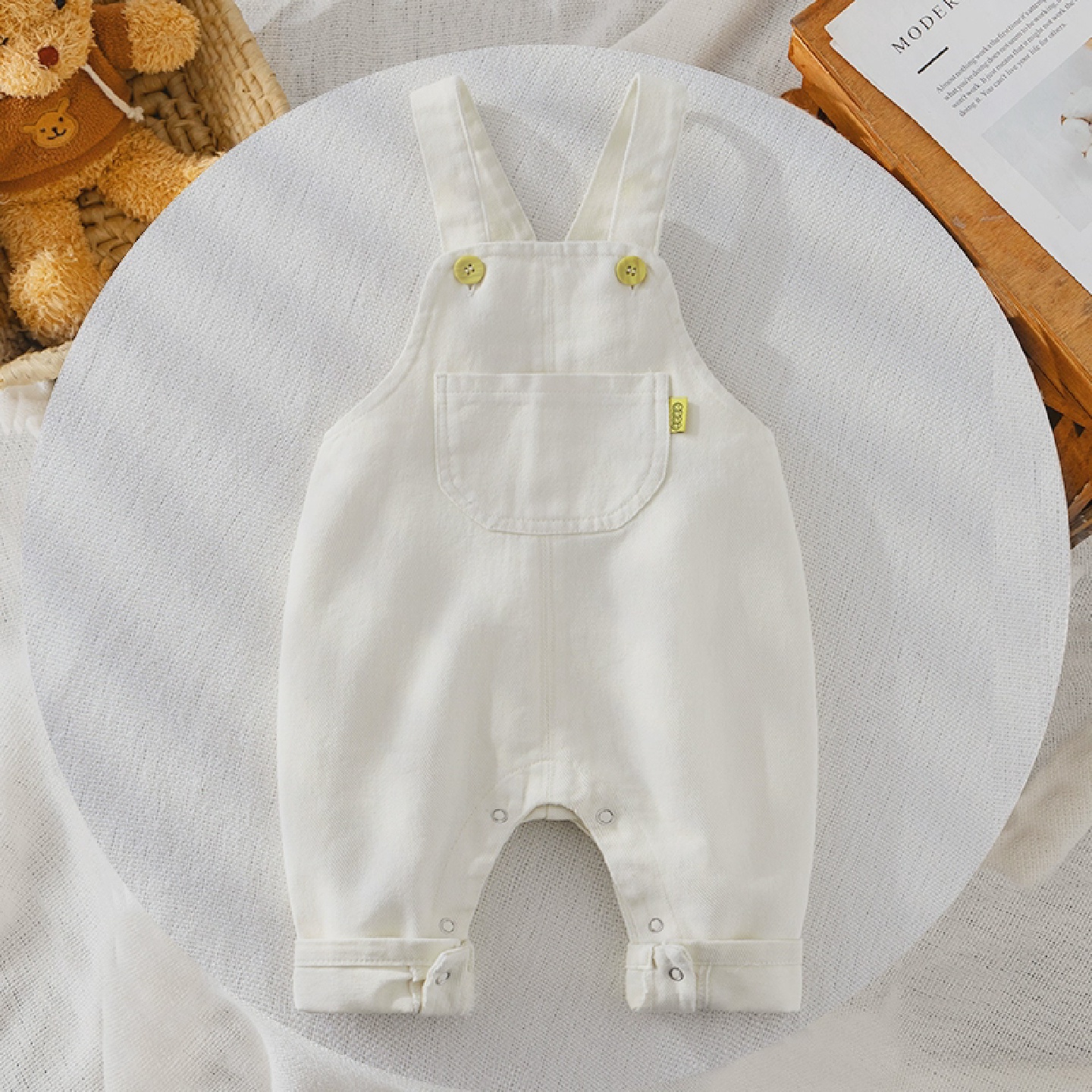 婴儿护肚抱婴袋裤春秋宝宝吊带裤按扣开 ??裆韩版男宝裤子女宝秋