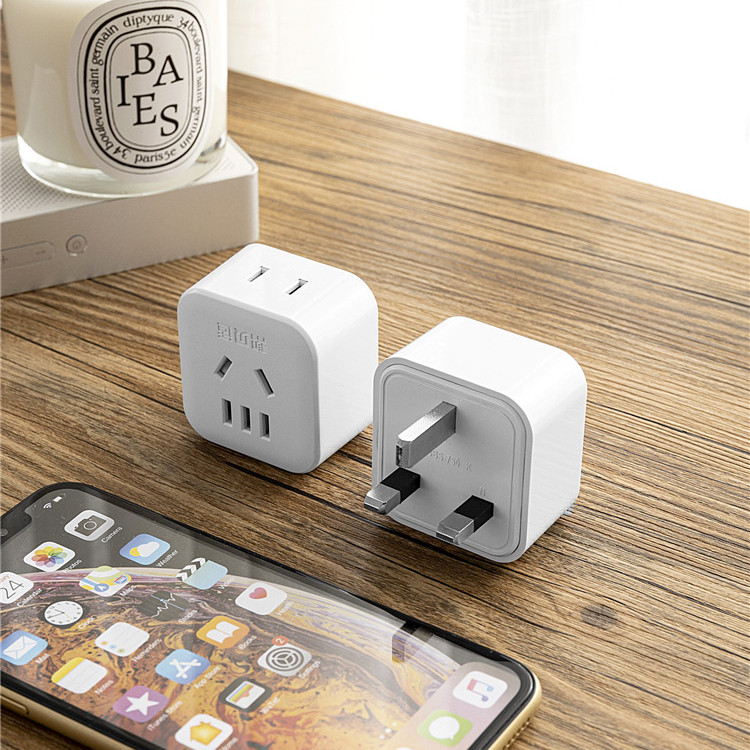 一转二英标转换器香港澳门马来西亚新加坡转换插头手机充电插座