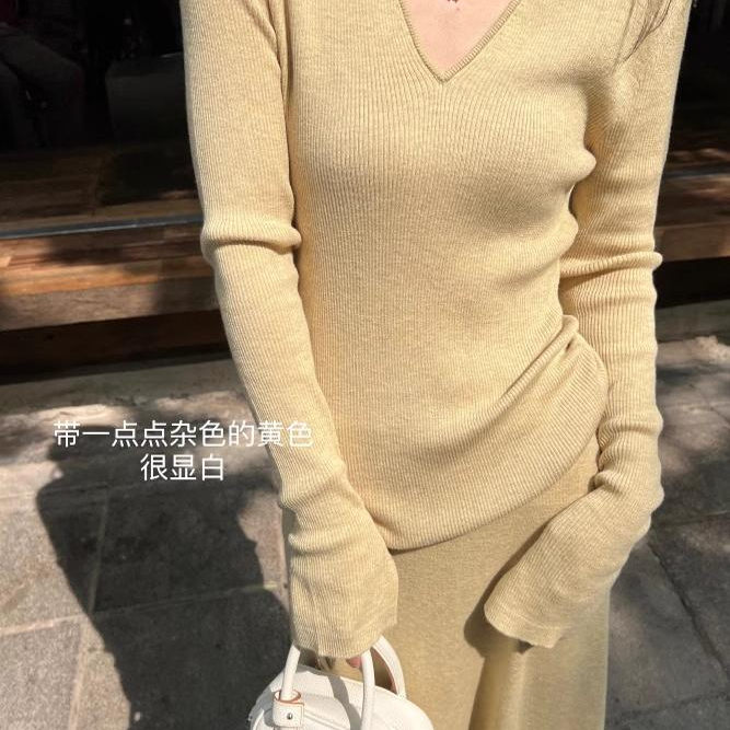 绵羊毛长袖v领针织衫半身裙套装