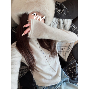 LIL CHER软糯半开襟卷边针织衫素系柔雾绵绵极简随意扣子毛衣上衣