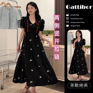 2023夏季哺乳衣外出辣妈款产后法式潮妈哺乳衣服赫本风哺乳洋装