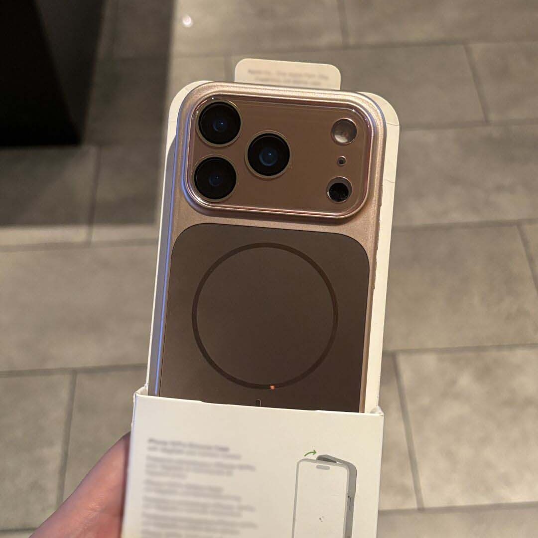 新款玫瑰金秒变大视窗适用苹果17promax手机壳iphone18pro流光磁吸磨砂16镜头全包15相机键保护14高级感13女