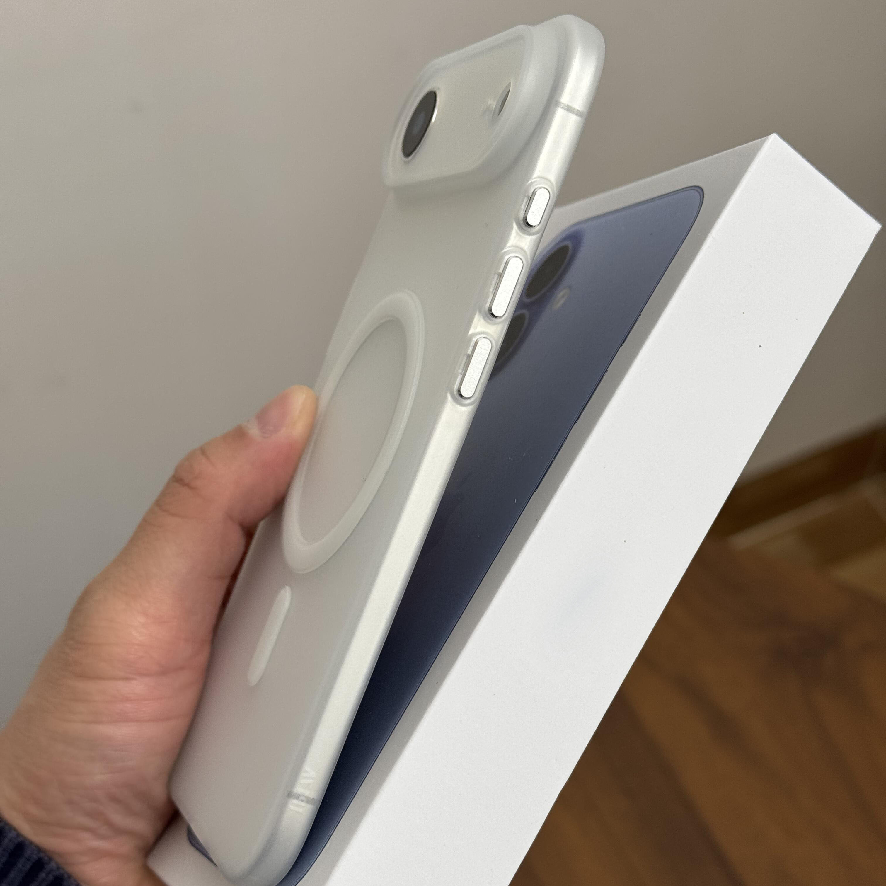 磁吸超轻薄拜耳tpu软壳适用iphone17Air手机壳17promax新款苹果16pro金属按键15高级感14plus全包13防摔12套