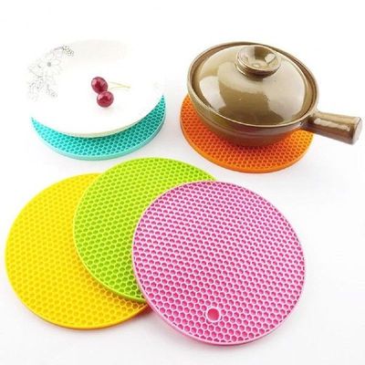 4Pcs/Set Excellent Place Mats Durable Anti-deformed