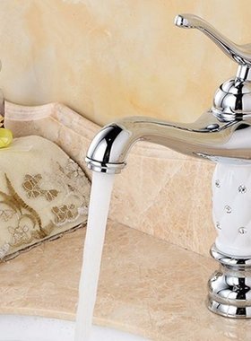 Classical European Single Handle Basin Faucet Chrome Polishe