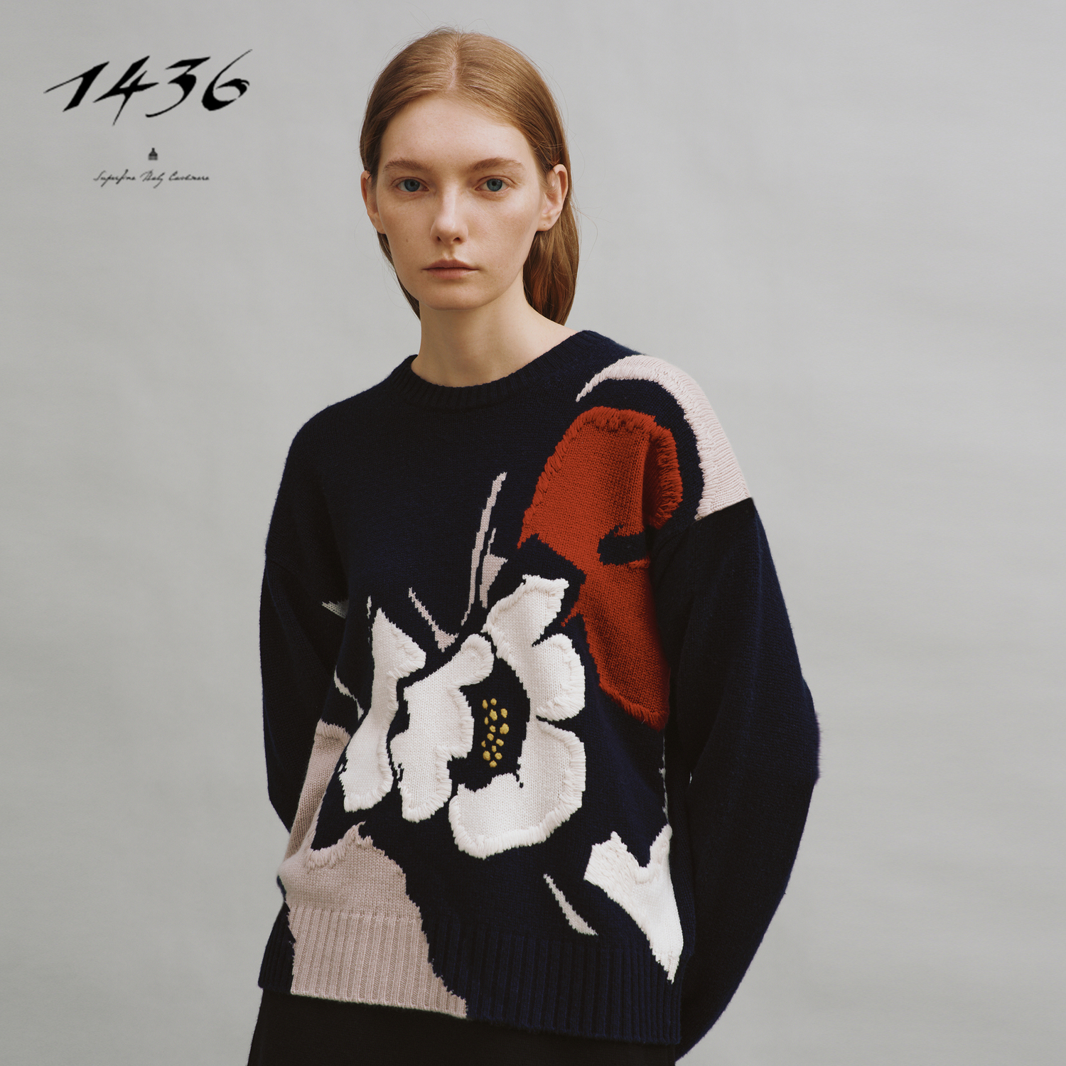 1436 小山羊绒波普艺术感圆领提花手绣女套衫