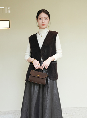序缇质造『100%拉贡皮毛一体』新中式马甲皮草女秋冬季H270-23286