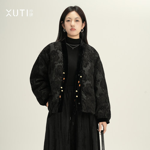 90白鹅绒填充新中式鹅绒服外套