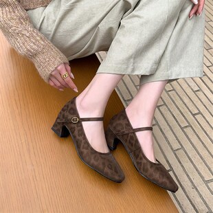 巨好看a手工订制真皮牛皮猫抓中跟粗跟单鞋女一字带圆头拼色百搭