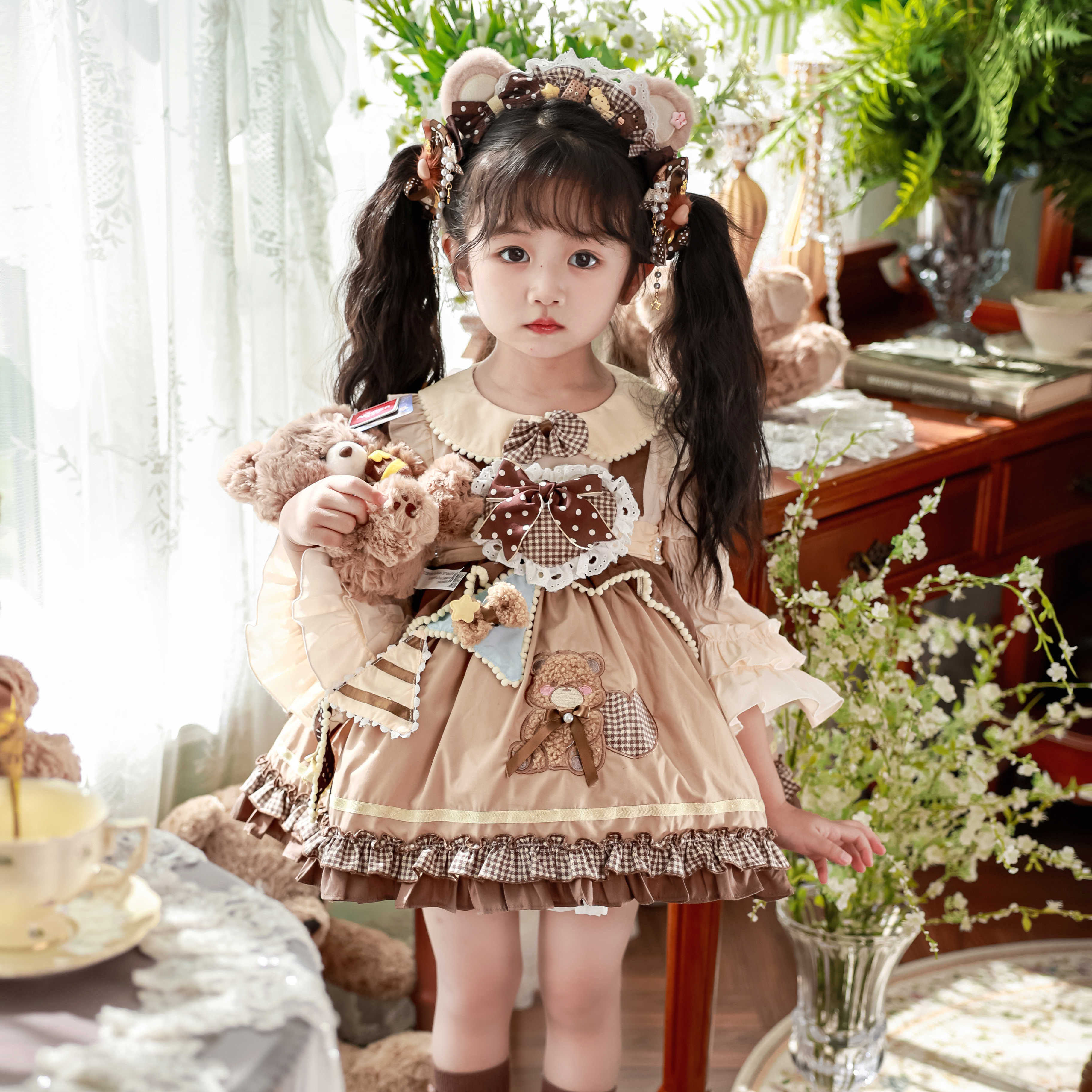 达菲熊雪莉玫合影服生日裙图片