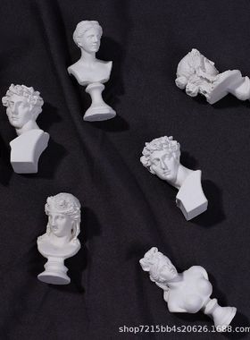 Photographing props Mini plaster statue ornaments resin