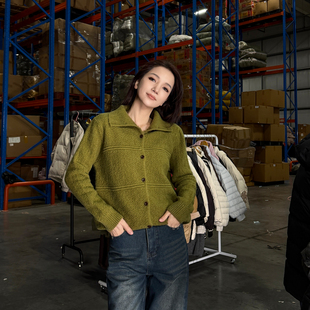 3442秋冬八色设计感立领宽松显瘦气质显白软糯质感针织毛衣开衫