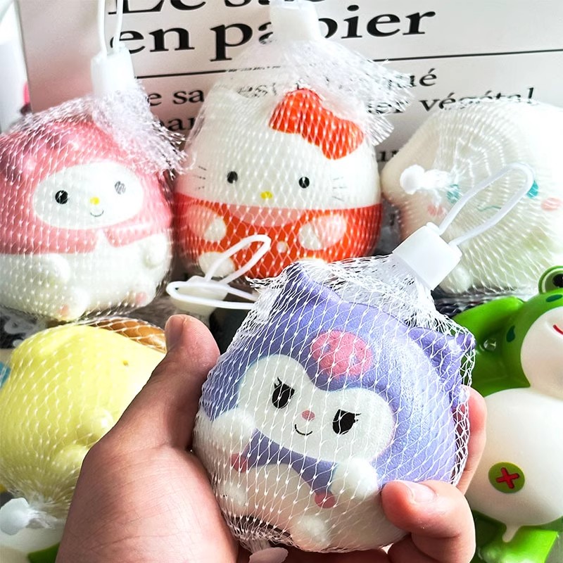 正品三丽鸥捏捏乐解压儿童玩具慢回弹批发摆摊手办玩偶挂件娃娃