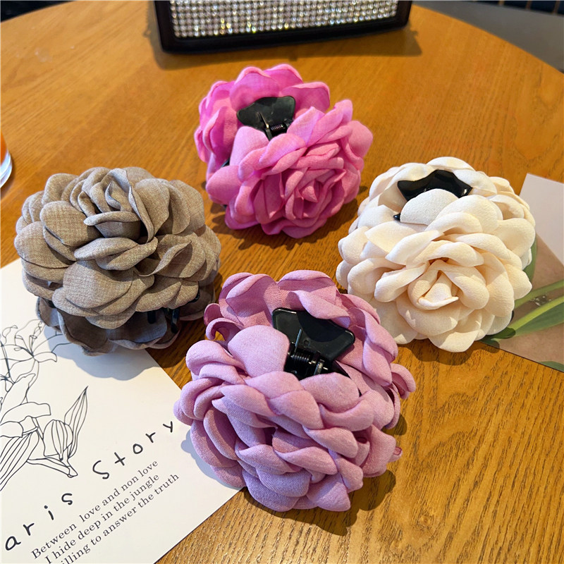 布艺立体玫瑰花朵抓夹后脑久盘发鲨鱼夹可爱甜美发夹2024新款头饰