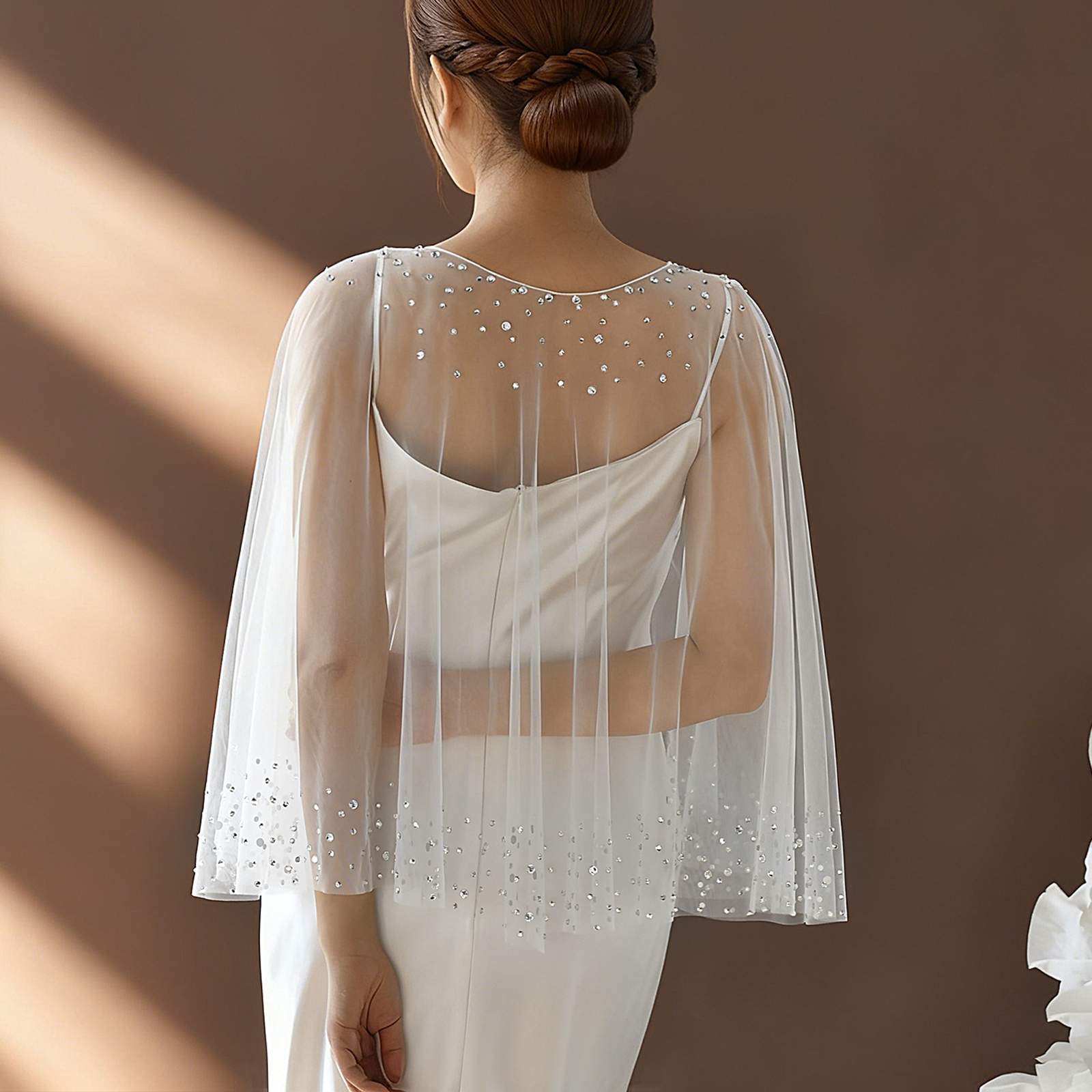 曼真新娘薄纱坎肩镶钻闪亮亮披肩女白色婚纱礼服遮手臂MG34