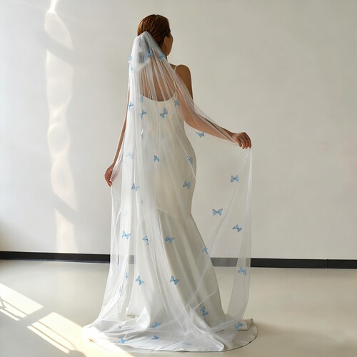 曼真新娘头纱蓝色蝴蝶氛围感