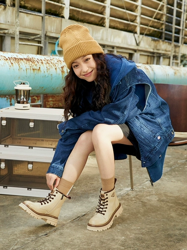 Martens, демисезонные флисовые высокие удерживающие тепло короткие сапоги в английском стиле на платформе