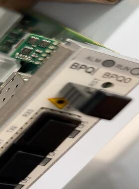 出售全新原包BPQ0 CHV2  有要的老板来谈价格