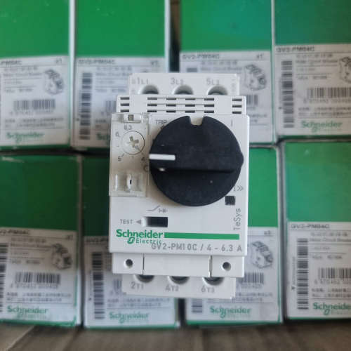 马达保护器 GV2-PM04C 电动机断路器 数量7议价