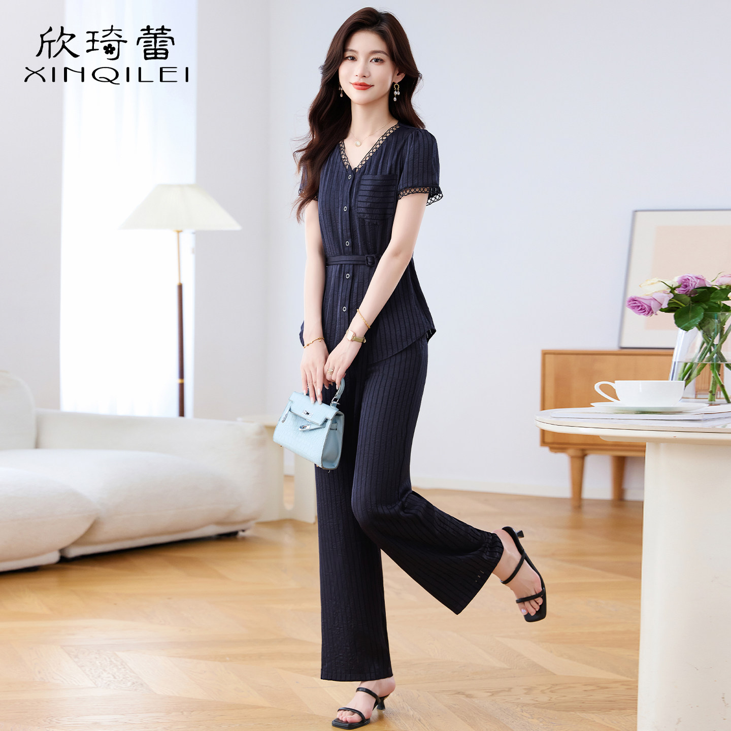 40到50多岁女装两件套装夏2026新款妈妈冰丝贵夫人品牌减龄一整套