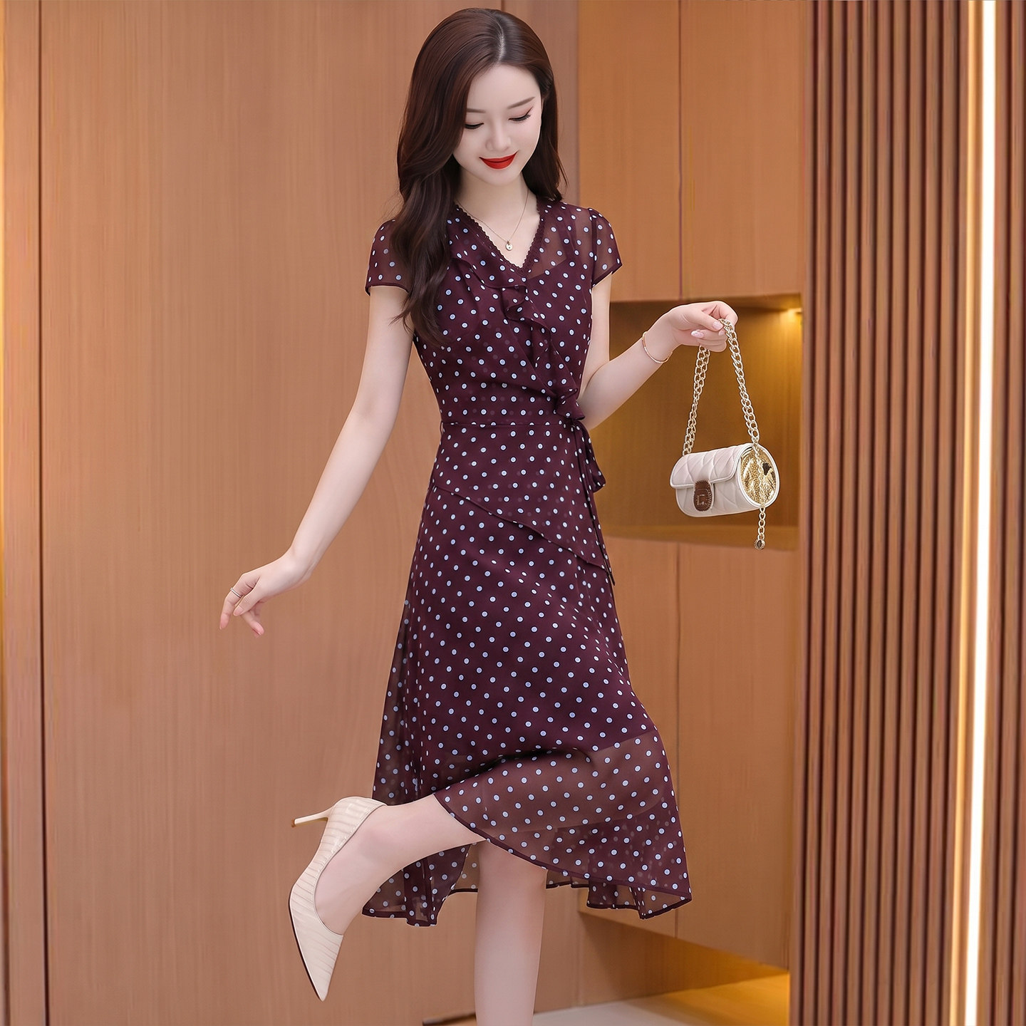 高级感气质波点连衣裙女夏雪纺高端奢华小个子洋气减龄妈妈装裙子