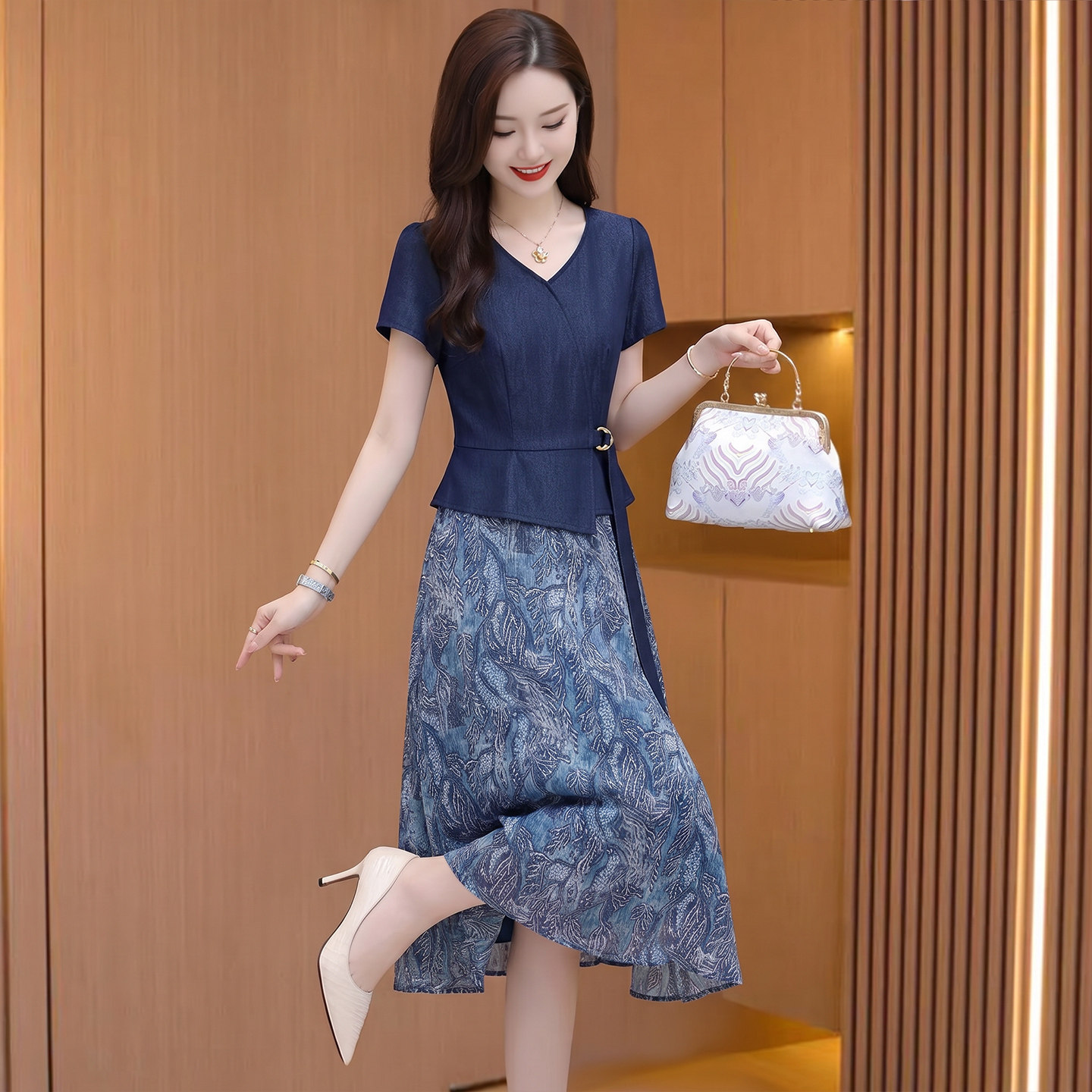 假两件套装连衣裙女夏高级感气质妈妈修身显瘦印花A字裙子十三行