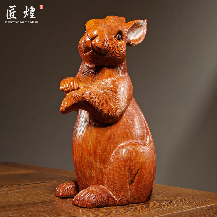 花梨木雕兔子摆件实木生肖装饰