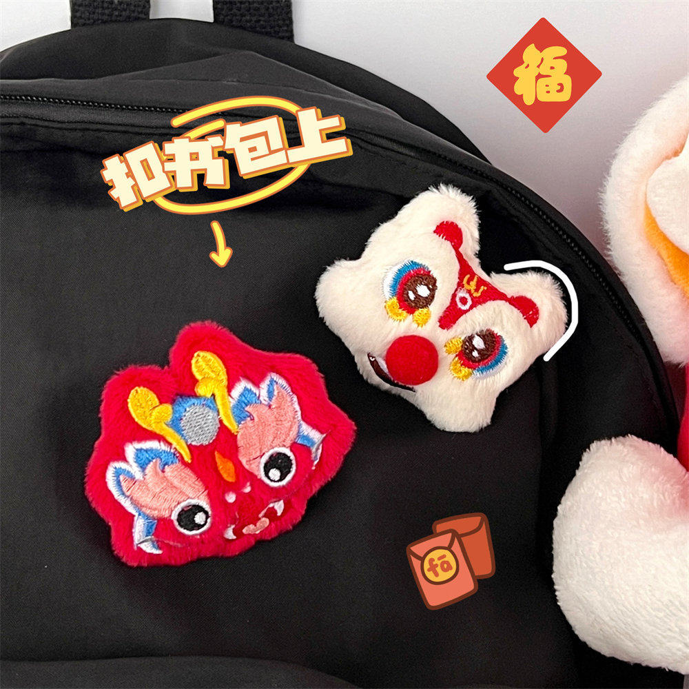 年国潮风玩偶饰品手套围巾辅料别