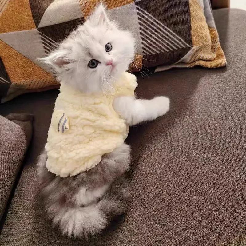 猫咪冬季保暖加厚背心宠物衣服