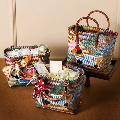 2025可爱腊肠狗编织包伴手礼女伴娘高级感礼品袋实用结婚礼盒盒子