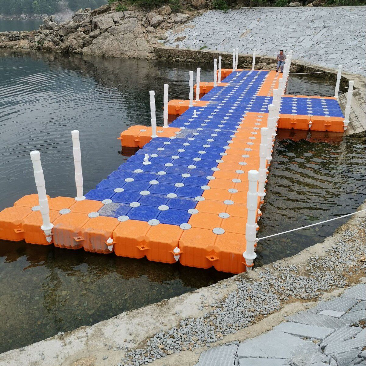厂家直销水上承重浮箱拼接安装