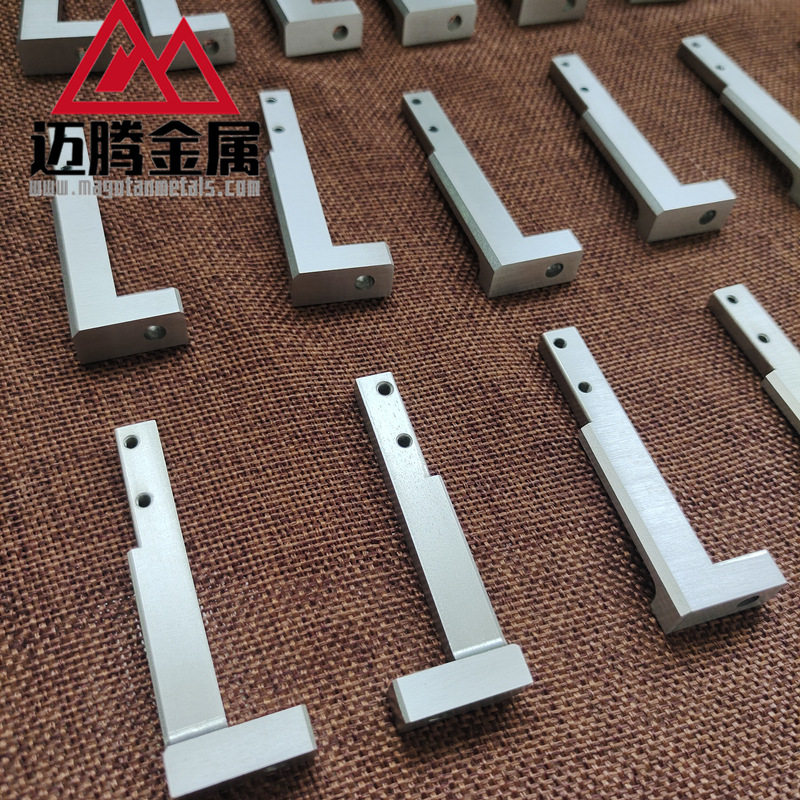 MOCVD用高温配件 TZM钼立柱 钼钛锆合金加工件 左立柱 右立柱