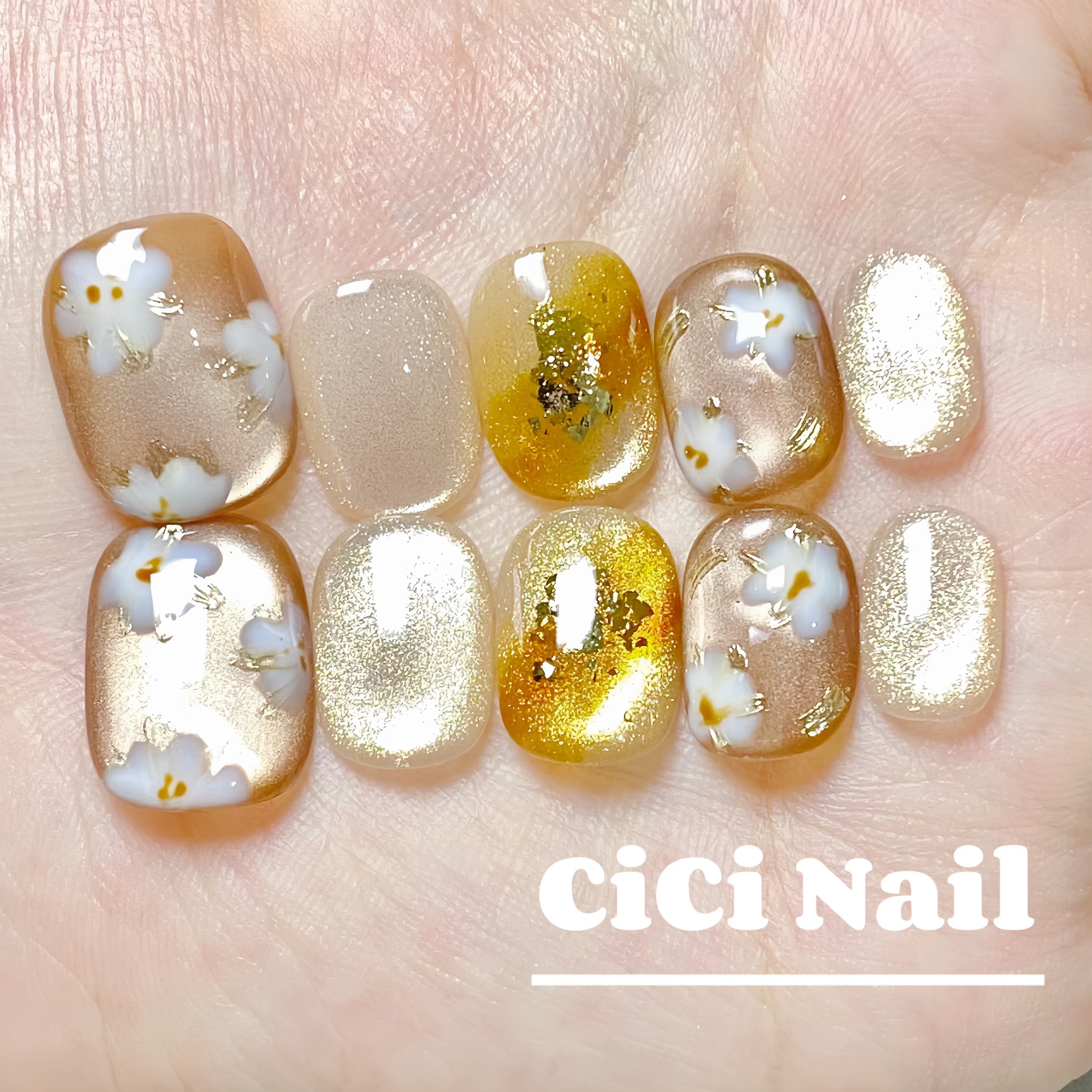 花朵可爱穿戴甲清新猫眼甜酷显白个性纯欲显白清透气质美甲短甲