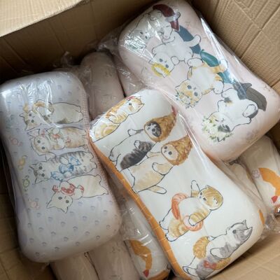 鲨鱼猫吉伊卡哇凉感腰枕午休枕头