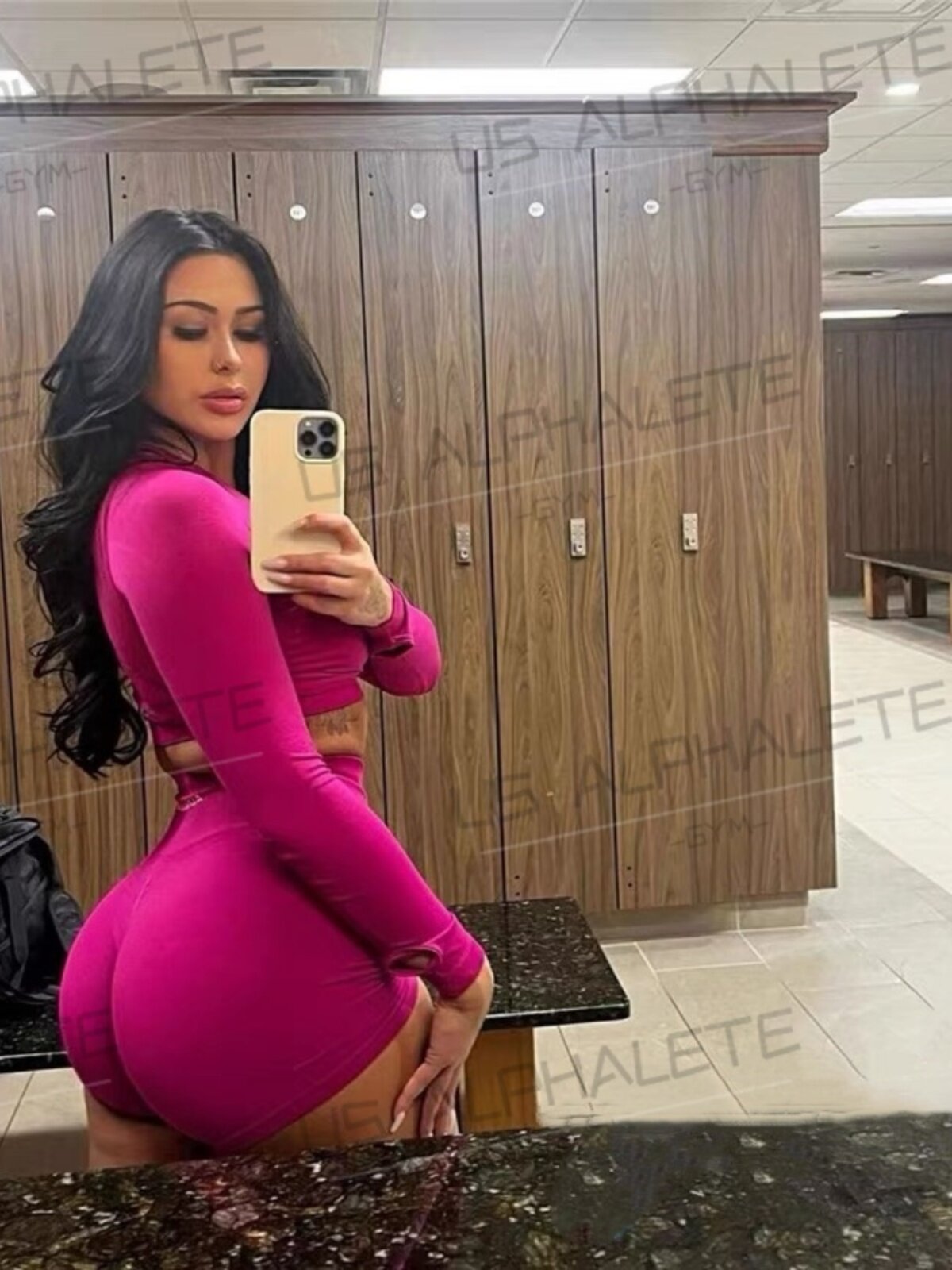 Alphalete Alpha Amplify 4.5 Fitness Shorts High-Waist - Product image 2