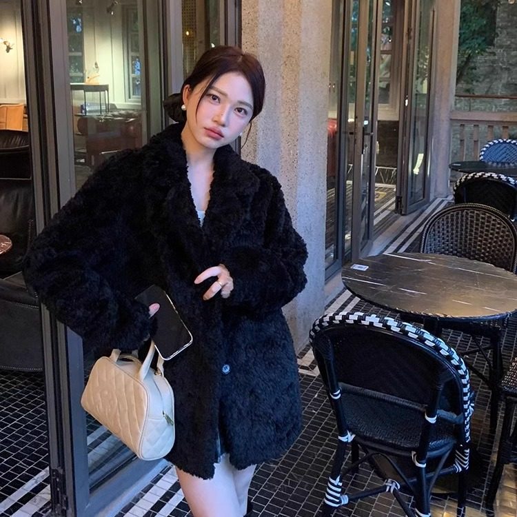 2025新款黑色羊羔毛皮草外套女