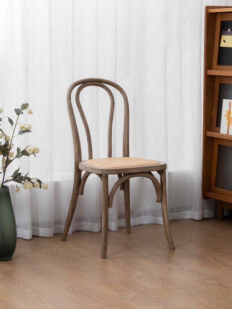 18号实木椅子家用餐椅索奈特靠背凳子北欧简约可收纳民宿叠加椅