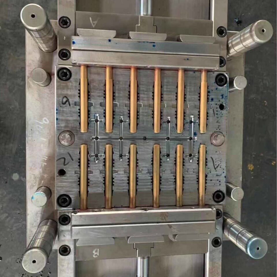 PVCU弯头管件一出4线管模具生产各种下水道管件塑料模具加工