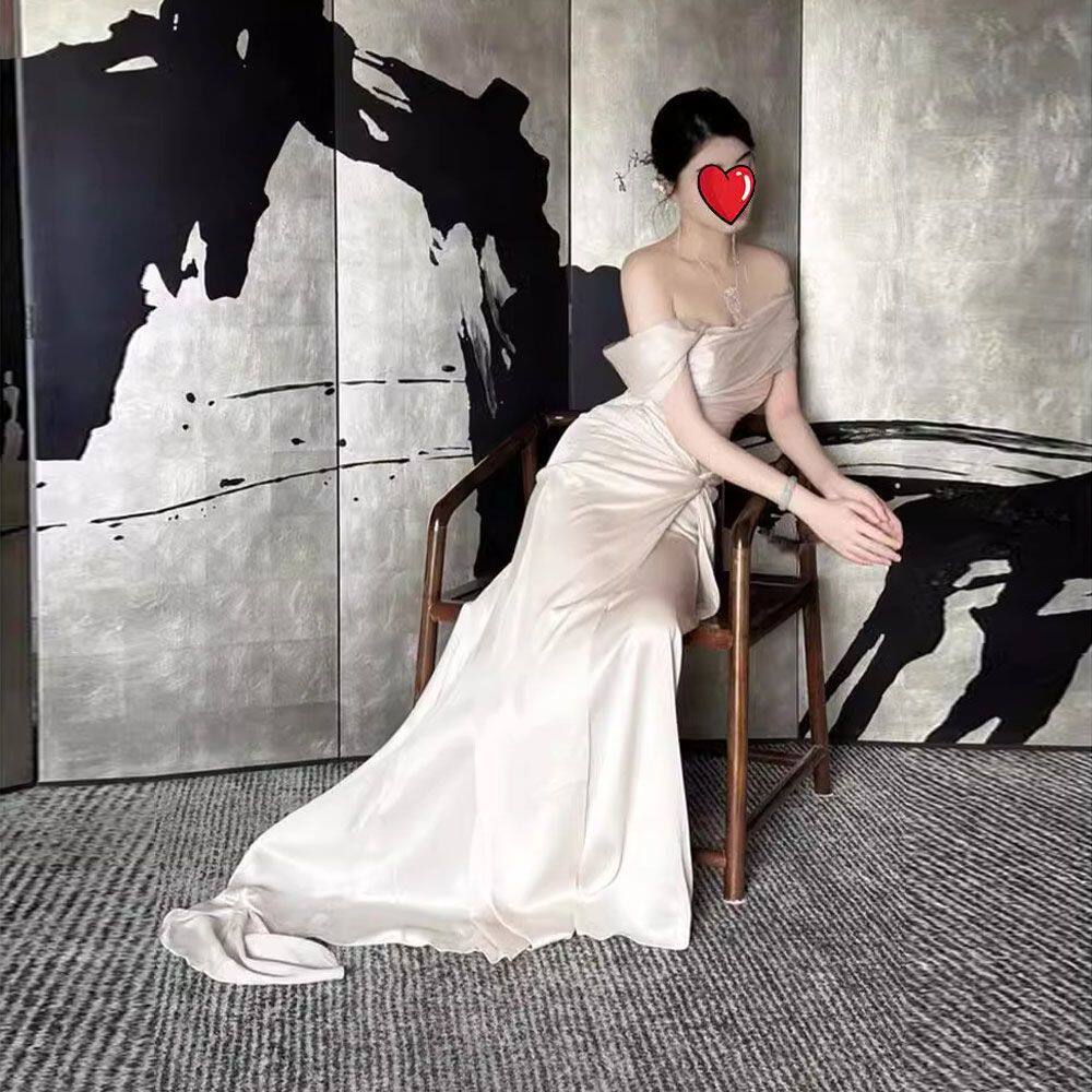 高端轻一字抹胸连衣裙订婚晚礼服奢小众气质名媛缎面白色生日裙子