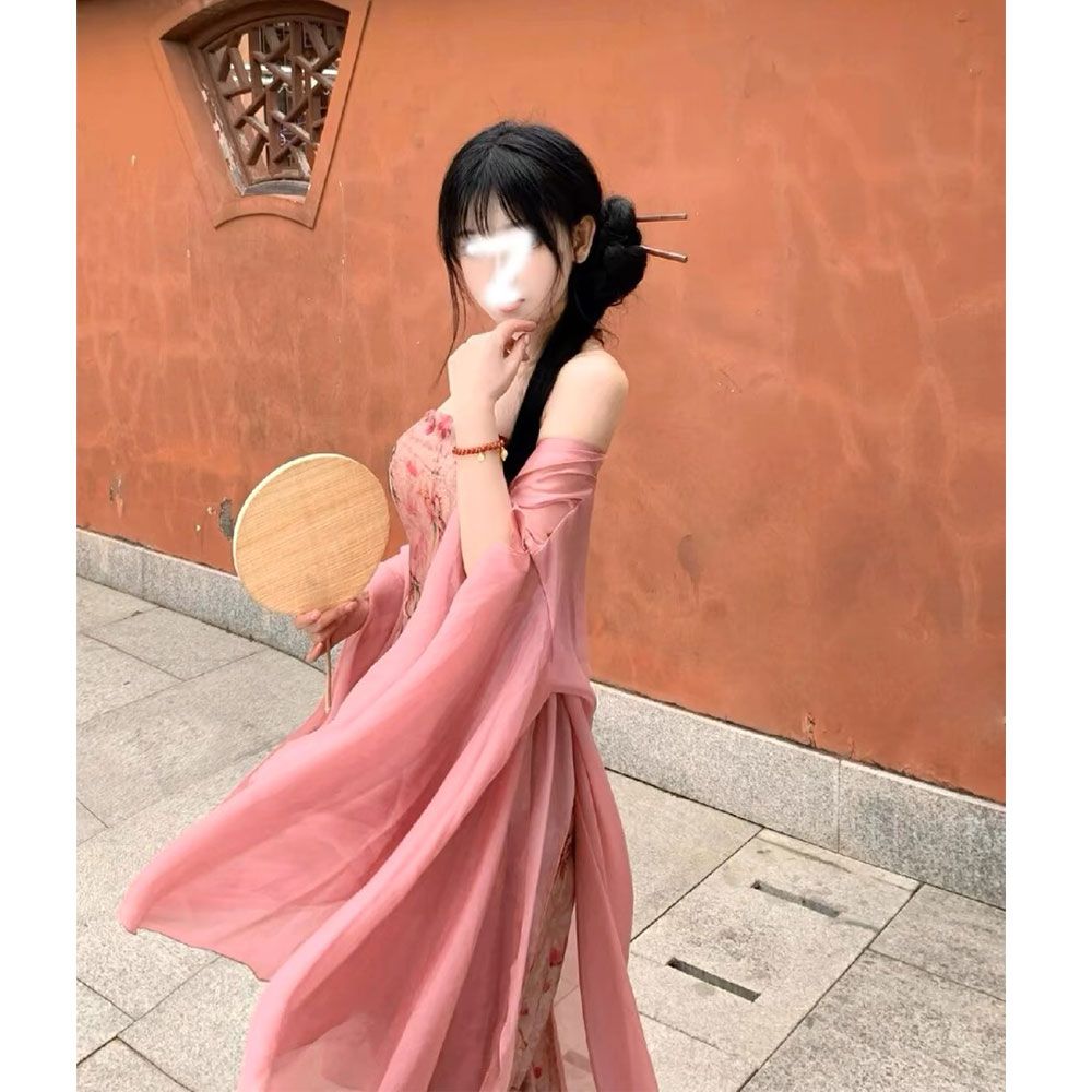 新中式氛围感改良汉服旗