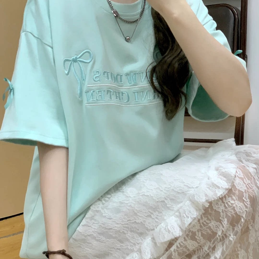 AONW夏季薄荷曼波 蝴蝶结刺绣字母短袖T恤女宽松慵懒上衣图片